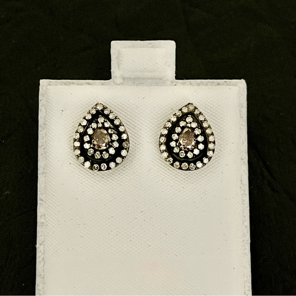 One of a kind Chocolate and white Diamond Earring - Picture 2 of 12